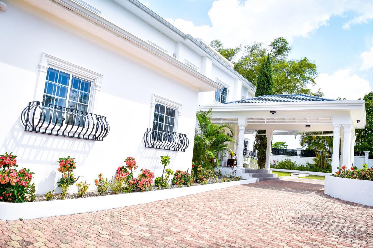 Jamgolia Place Mandeville Extérieur photo