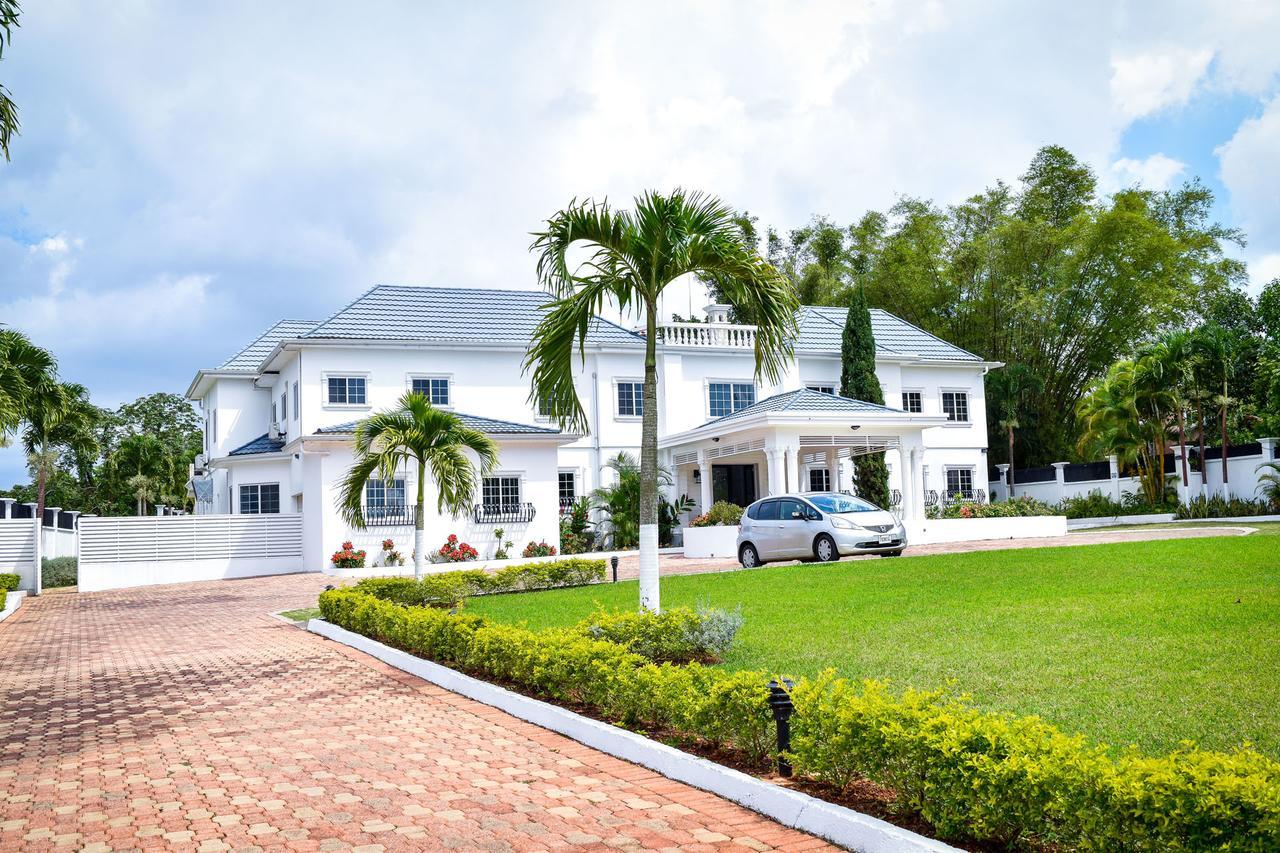 Jamgolia Place Mandeville Extérieur photo