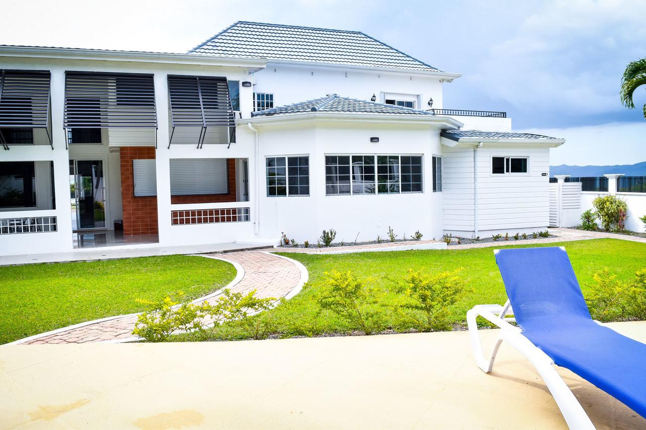 Jamgolia Place Mandeville Extérieur photo