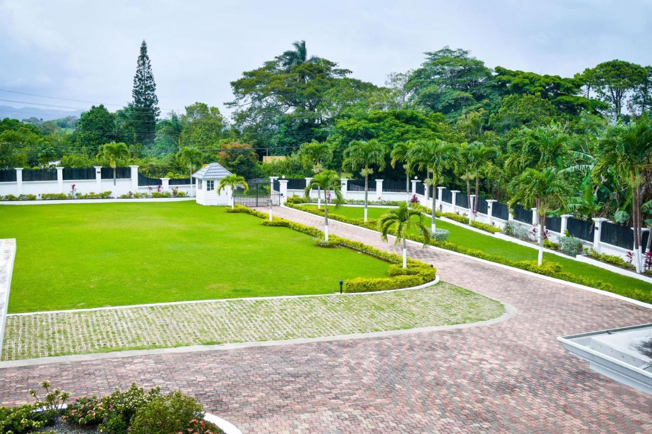Jamgolia Place Mandeville Extérieur photo
